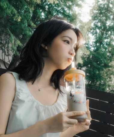 李昕